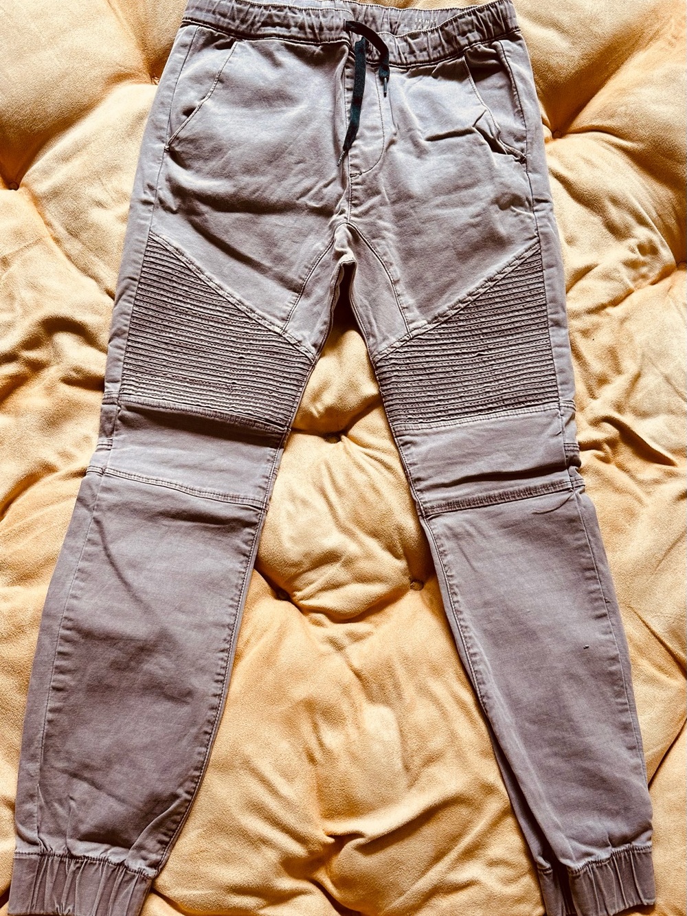 Bullhead Men's Light Brown skinny small Jogger Jeans with Ribbed Knee Panels